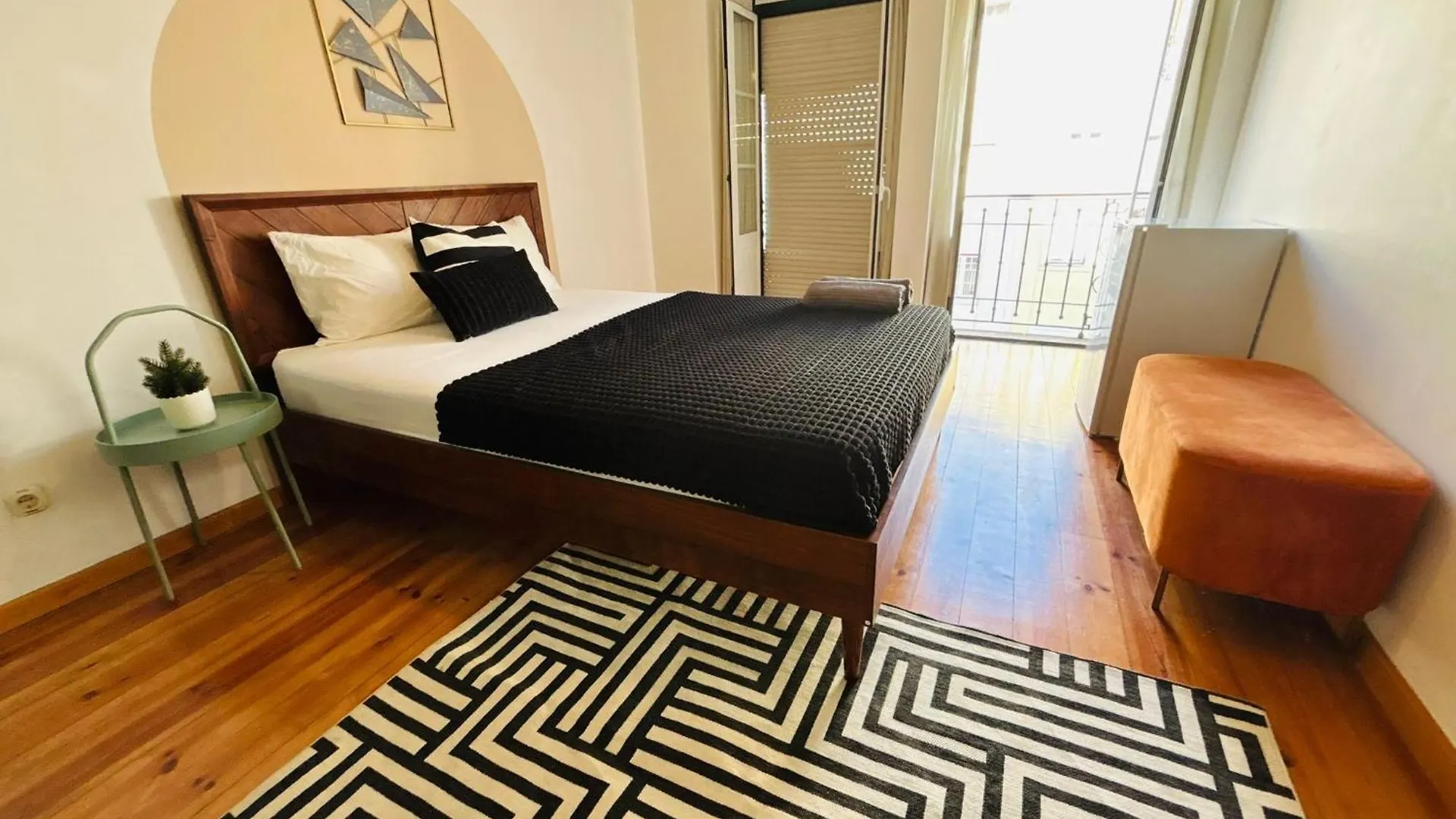 Nice And Spacious In Central Lisbon, Ideal For Tourists Portugalsko
